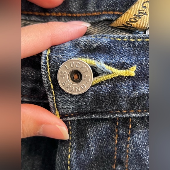 Lucky Brand Jeans - Picture 2 of 9